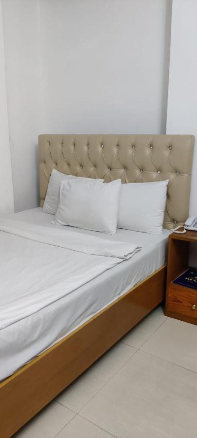 Hotel Blue Castle ダッカ エクステリア 写真